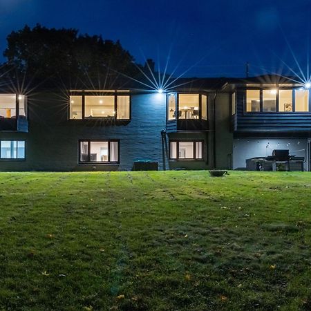 5 Bedroom Luxury Retreat With Hot Tub And Sauna London Exterior foto